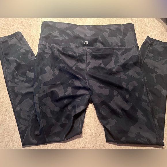 LEGGINGS - Picture 2 of 3